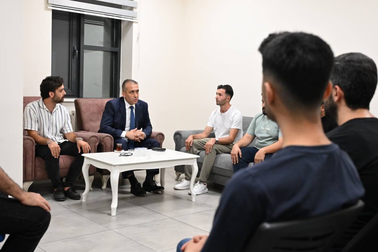 sirnak-emniyet-muduru-sazak-uluderede-polis-ve-vatandaslari-dinledi3.jpeg