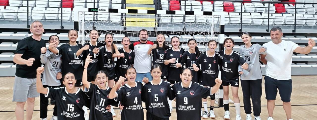 rnaktan-analig-hentbol-turkiye-finallerinde-ilk-8-basarisi3.jpg