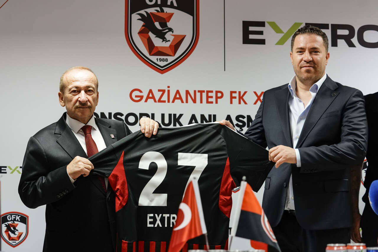cizreli-is-insanindan-gaziantep-futbol-kulubune-sponsorluk-destegi