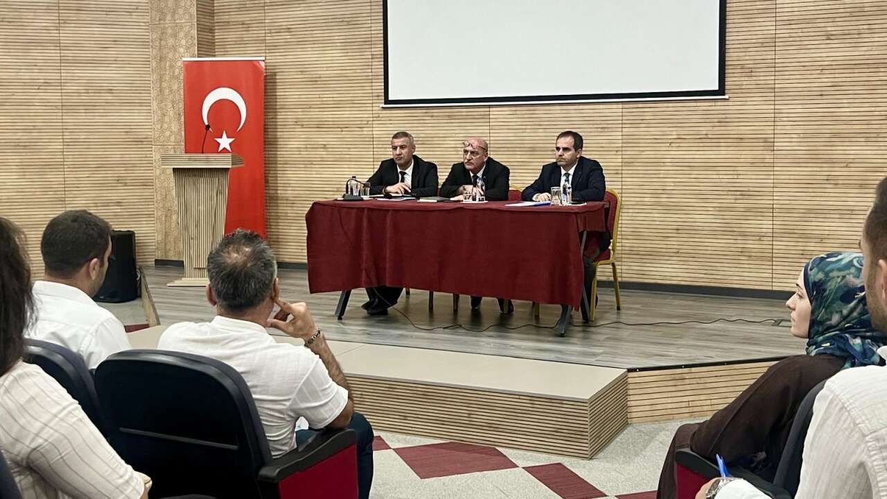 sirnakta-anaokulu-mudurleriyle-yeni-egitim-yili-hazirligi