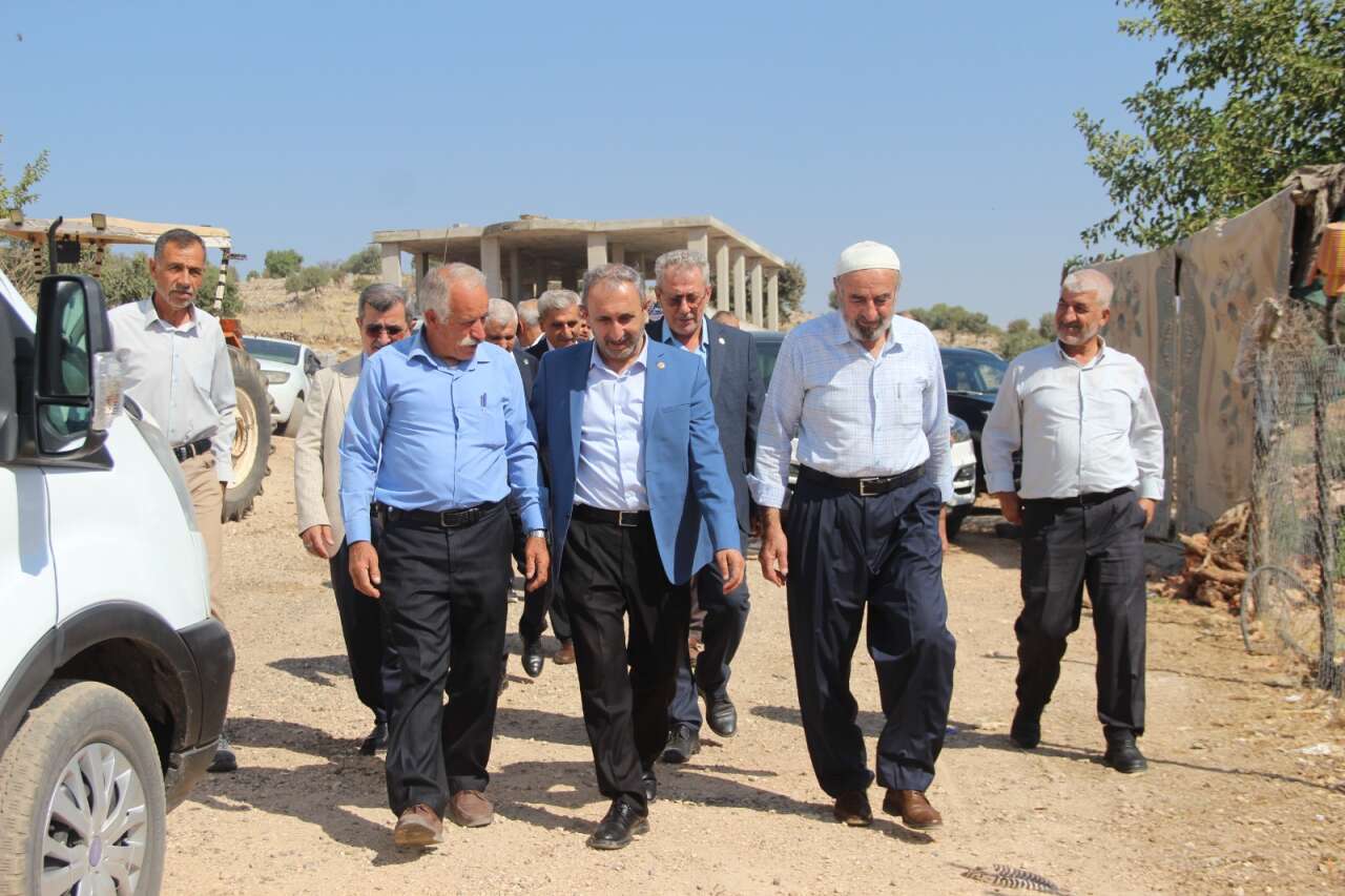 huda-par-genel-baskan-yardimcisi-demir-sirnakta-esnaf-ve-vatandaslarla-bulustu