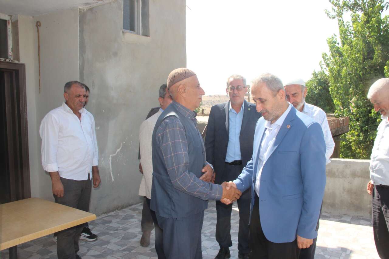 huda-par-genel-baskan-yardimcisi-demir-sirnakta-esnaf-ve-vatandaslarla-bulustu
