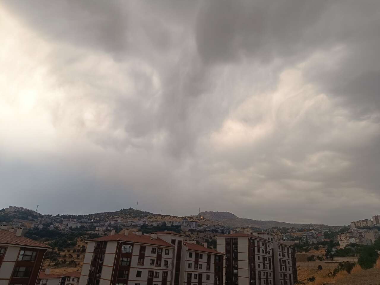 yagmur-simsek-firtina