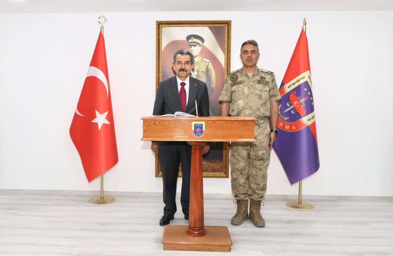 vali-birol-ekiciden-cakirsogute-ziyaret-tuggeneral-cezmi-yalinkilica-hayirli-olsun-tebrigi