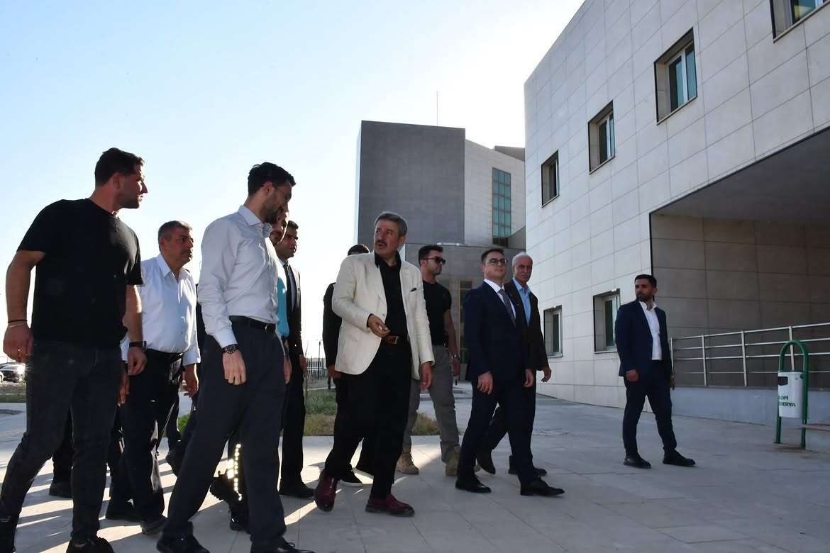 silopi-agiz-ve-dis-sagligi-merkeziyeni-hizmete-acilan-silopi-agiz-ve-dis-sagligi-merkezimizi-z-3