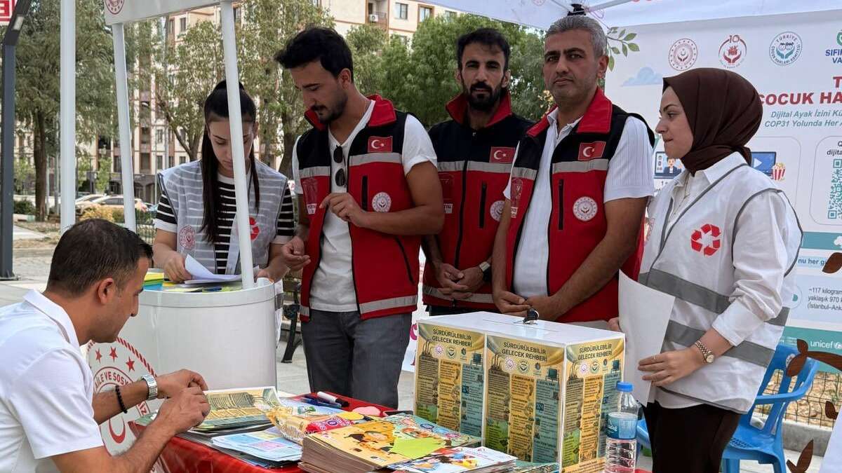 sirnakta-cop31-kapsaminda-anlamli-etkinlik-cocuk-haklari-ve-iklim-farkindaligi-standi-kuruldu