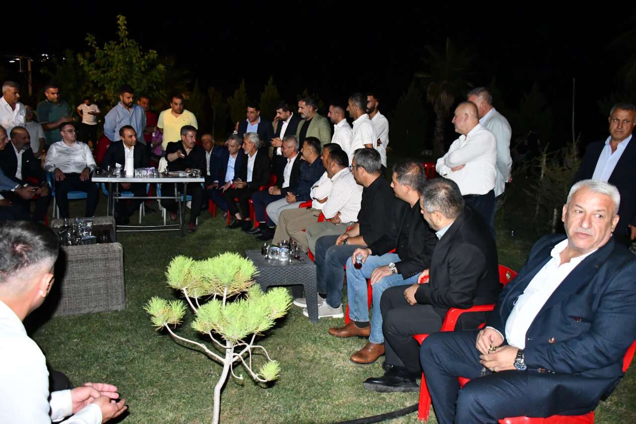 vekil-tatar-muhtarlarla-birlikte-silopinin-sorunlarini-masaya-yatirdi-3
