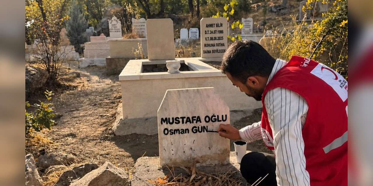 sirnakta-gorenlerin-icini-isitan-calisma-silinen-yazilari-tek-tek-yenilediler