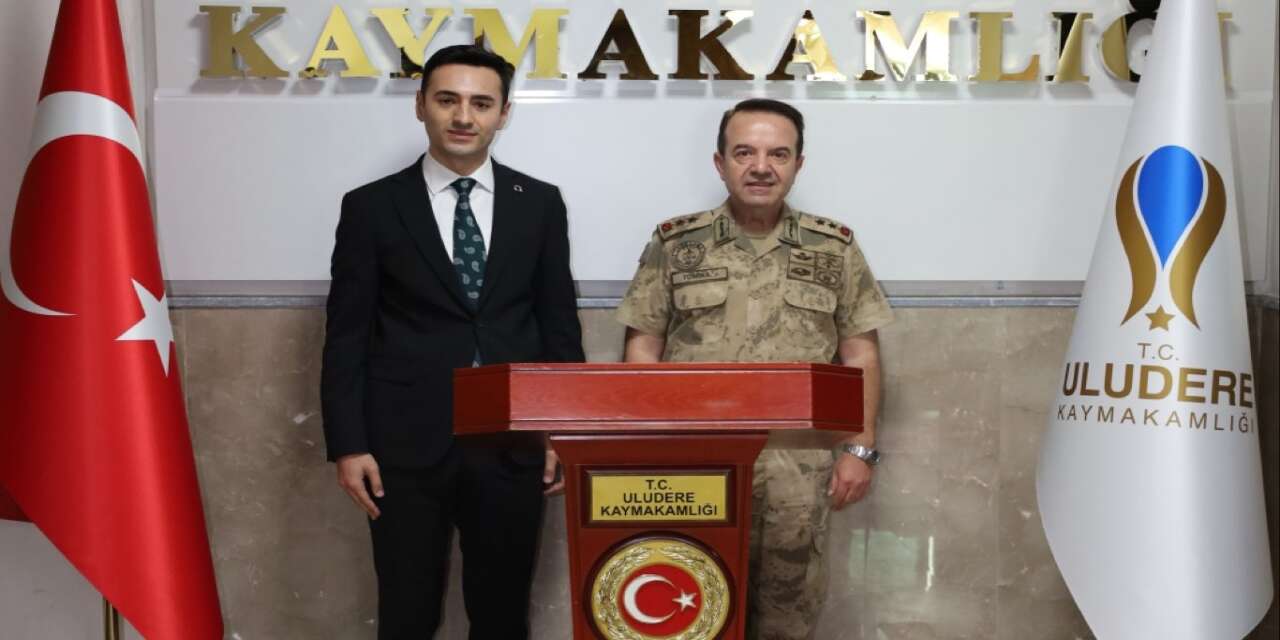 sirnakta-dikkat-ceken-bulusma-tumgeneral-tombuldan-kaymakam-kayaya-ziyaret