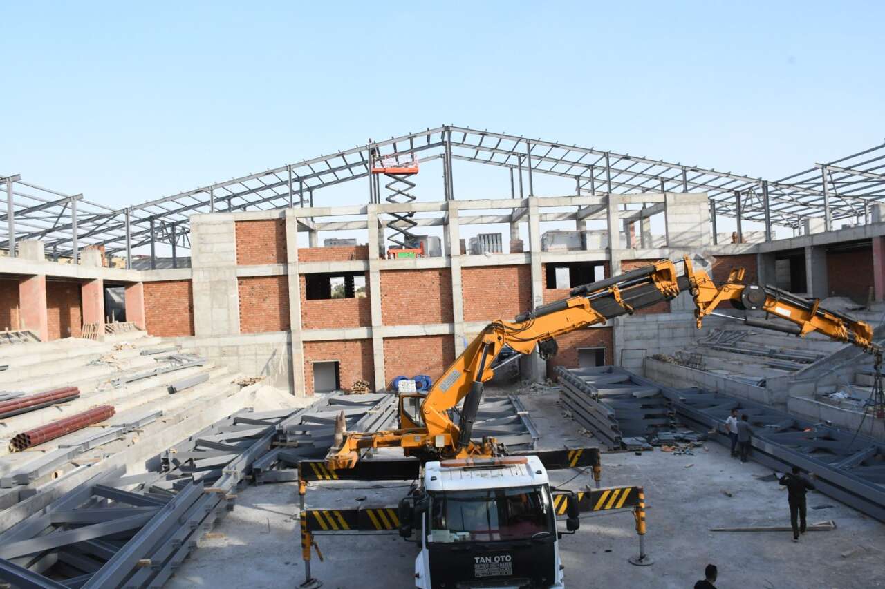 sirnakta-dev-spor-ve-genclik-yatirimlari-yerinde-inceledi-3