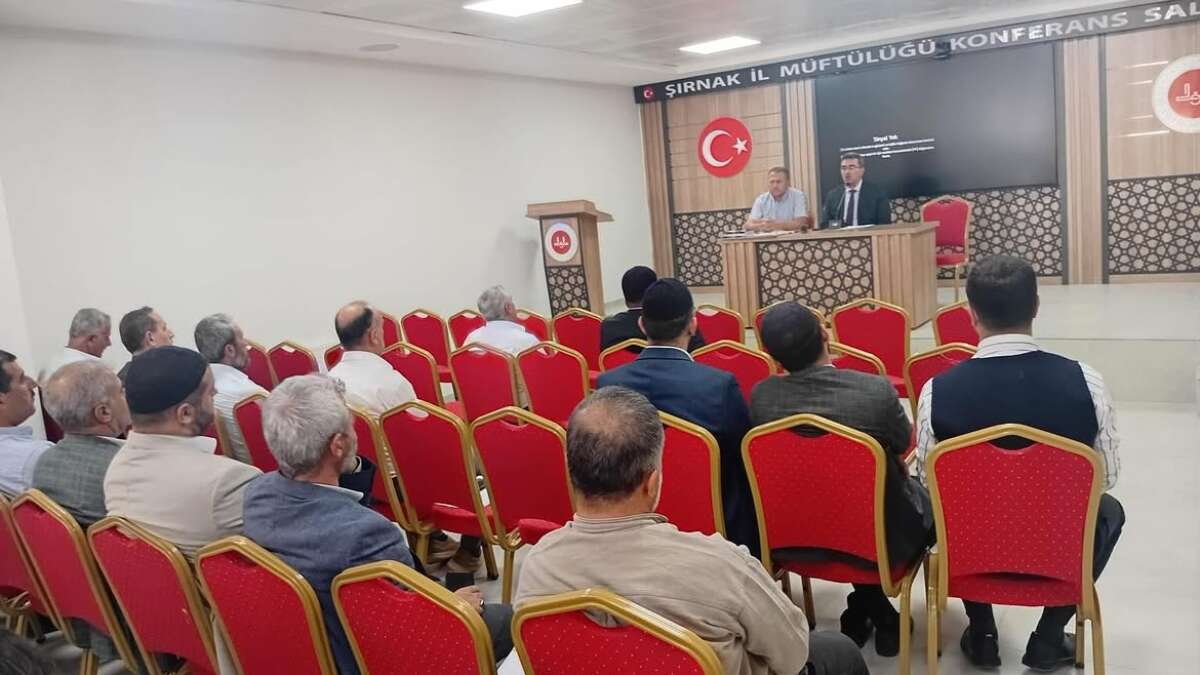 sirnak-il-muftulugu-eylul-ayi-mutad-toplantisini-gerceklestirdi-il-muftu-yardimcisi-abdullah-sanli-baskanliginda-yapilan-toplantida-din-hizmetleri-ele-alindi