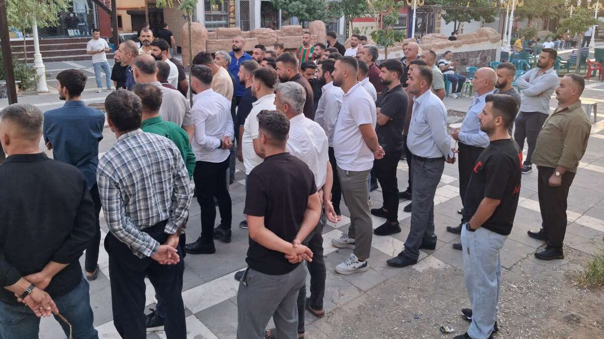 sirnakin-silopi-ilcesinde-tanker-sektorunde-calisan-soforler-calisma-kosullari-ve-sektorde-yasadiklari-sorunlara-iliskin-taleplerini-kamuoyuna-acikladi