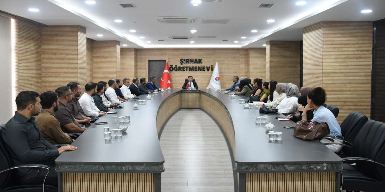 sirnak-gsb-yurtlarinda-yurutulen-hizmetlerin-kalitesini-artirmak-amaciyla-kredi-ve-yurtlar-genel-mudur-yardimcisi-ali-ozdemir-baskanliginda-degerlendirme-toplantisi-gerceklestirildi