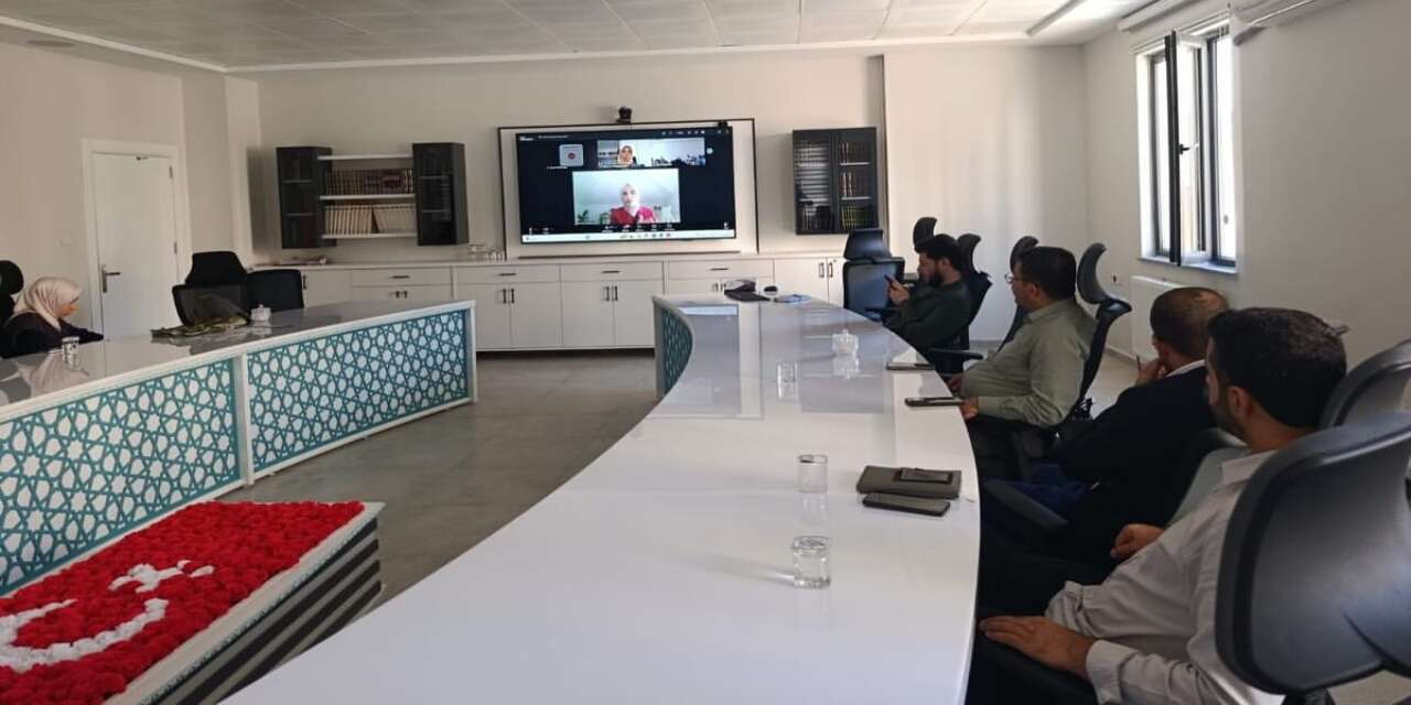 sirnak-il-muftulugunde-diyanet-adrb-faaliyetleri-kapsaminda-yaslilara-manevi-destek-konulu-cevrim-ici-seminer-duzenlendi