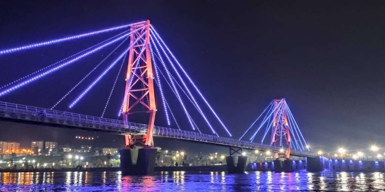 aw157371-10-001