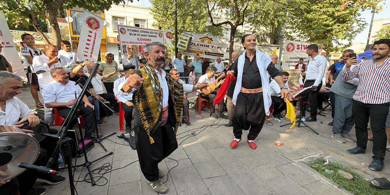 siverekte-8-yillik-gelenek-yasatildi-1-tonluk-kazanda-bulamac-kaynatildi-izdiham-yasandi