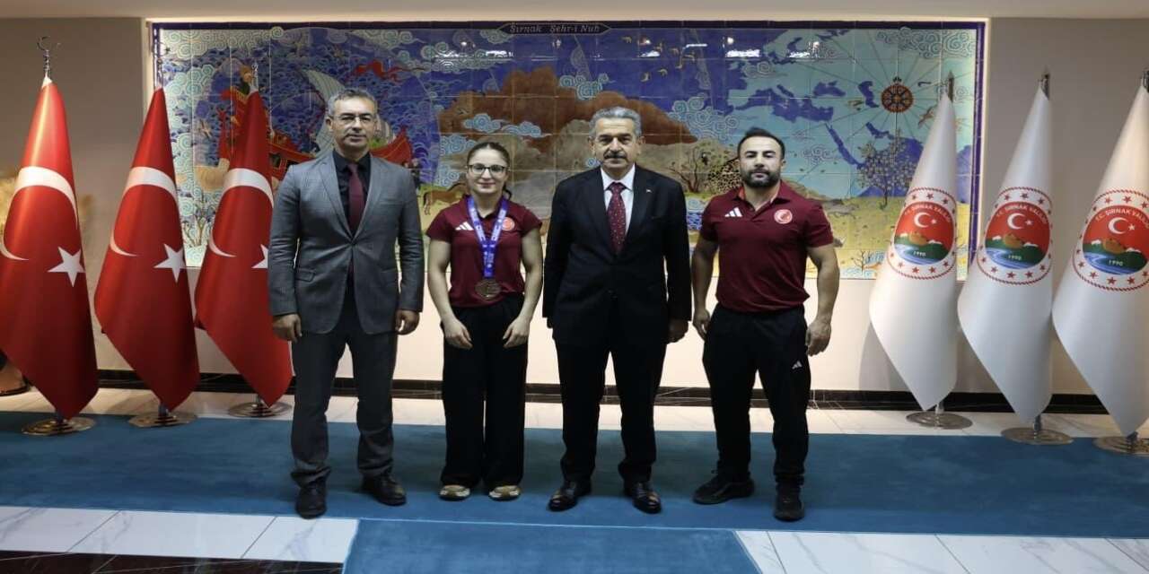 sirnakli-milli-boksor-nurselen-yalgettekine-coskulu-karsilama