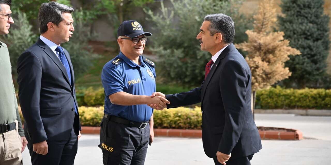 sirnak-valisi-ekiciden-emniyet-muduru-dogana-ziyaret