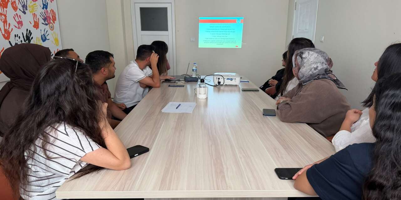 sirnakta-sonim-personeline-alzheimer-ve-demans-egitimi