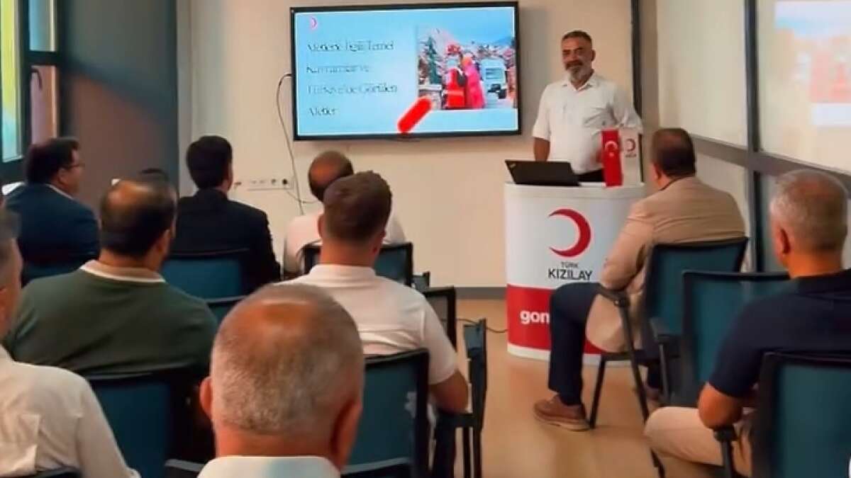 cizrede-kizilay-afet-yonetimine-giris-egitimi-sirnak-hakkari-ve-batman-ekipleri-katildi