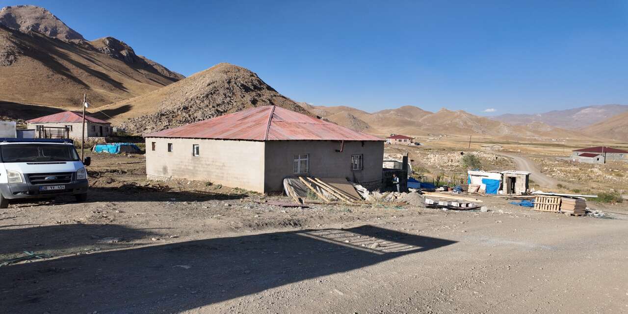 sirnakta-30-yil-sonra-koye-donus-beytussebapta-akarsu-koyu-yeniden-hayat-buluyor