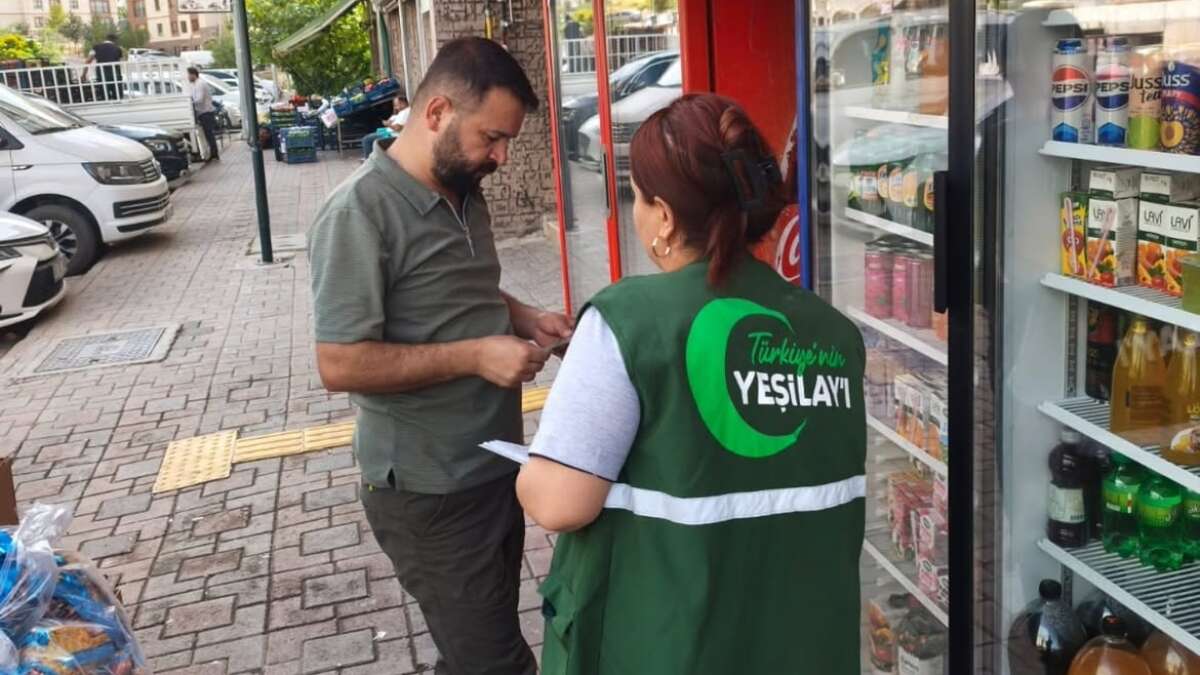 yesilay-sirnak-subesi-kadin-komisyonu-ve-yedam-uzman-klinik-psikologu-esnafi-ziyaret-etti-ucretsiz-ve-gizlilik-esasiyla-sunulan-psikososyal-destek-hizmetleri-anlatildi