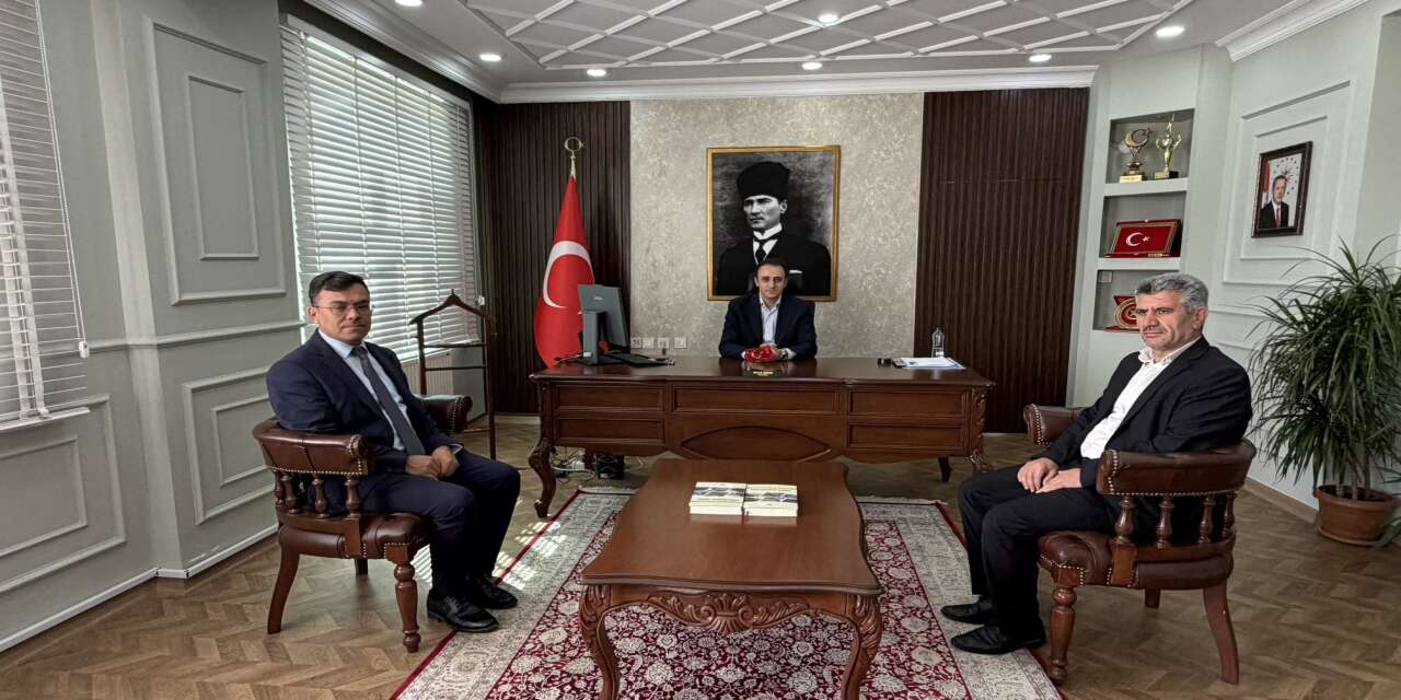 guclukonakta-camiler-ve-din-gorevlileri-haftasinda-kaymakamliga-ziyaret