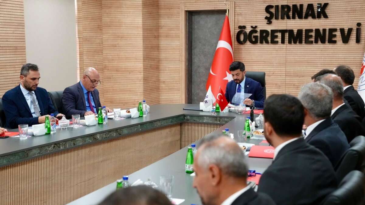 milli-egitim-bakanligi-hayat-boyu-ogrenme-genel-muduru-dr-emre-topoglu-sirnakta-bir-dizi-temas-ve-inceleme-programi-gerceklestirdi