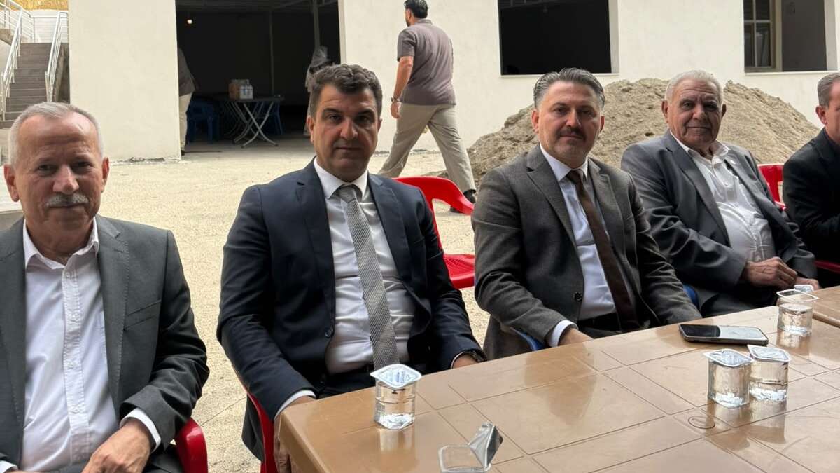 yeni-parti-duzce-milletvekili-talih-ozcan-sirnak-ziyareti-kapsaminda-partililerle-bir-araya-geldi