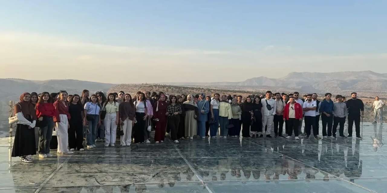 sirnakta-gelin-tanis-olalim-programi-devam-ediyor