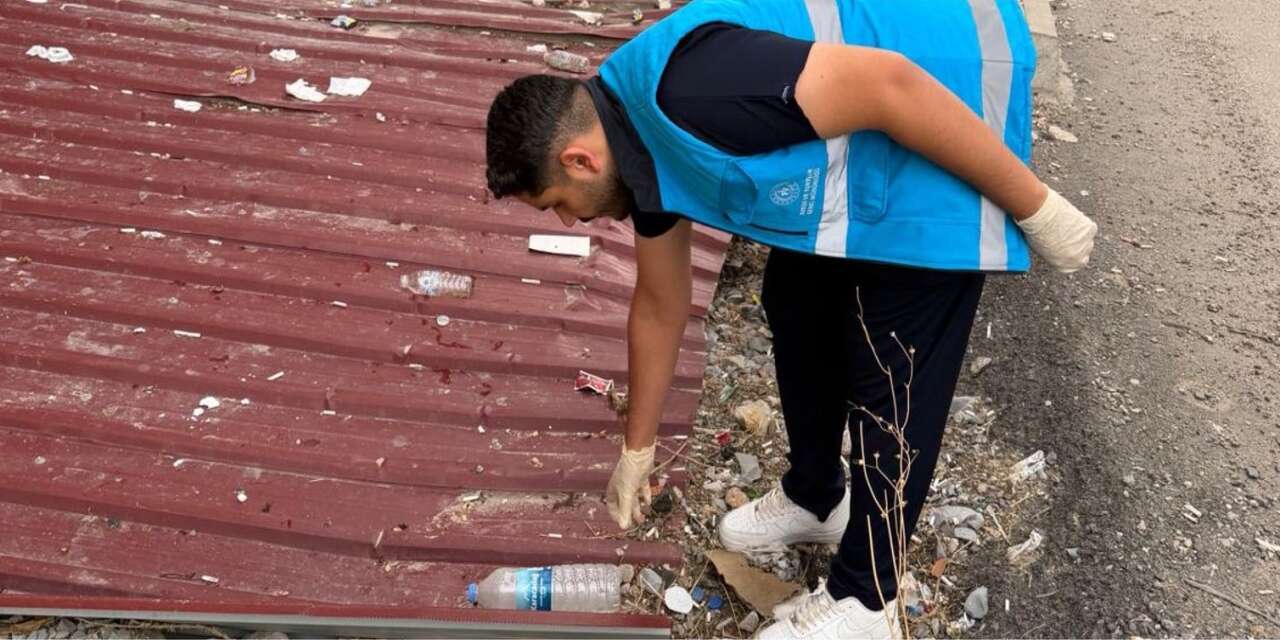 sirnak-ogrenci-yurdunda-kalan-ogrenciler-belgesel-izleme-ve-atik-toplama-etkinliklerinde-bir-araya-geldi-etkinliklerle-cevre-bilincinin-artirilmasi-ve-surdurulebilir-yasam-konusunda-farkindalik-olusturulmasi-hedeflendi