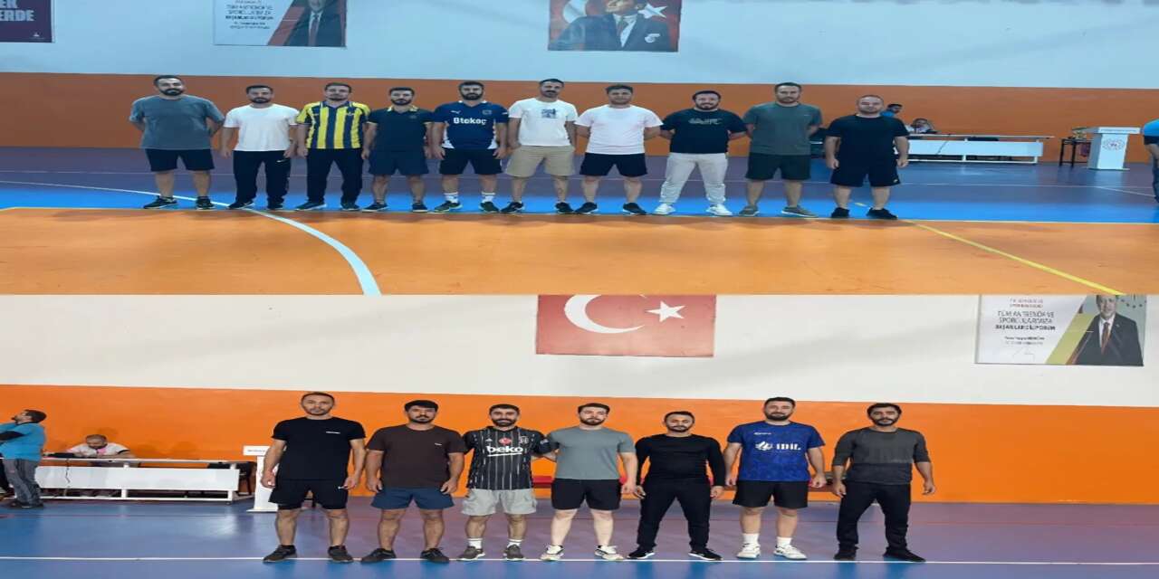 idilde-kurumlar-arasi-voleybol-turnuvasi-cekismeli-finalle-tamamlandi