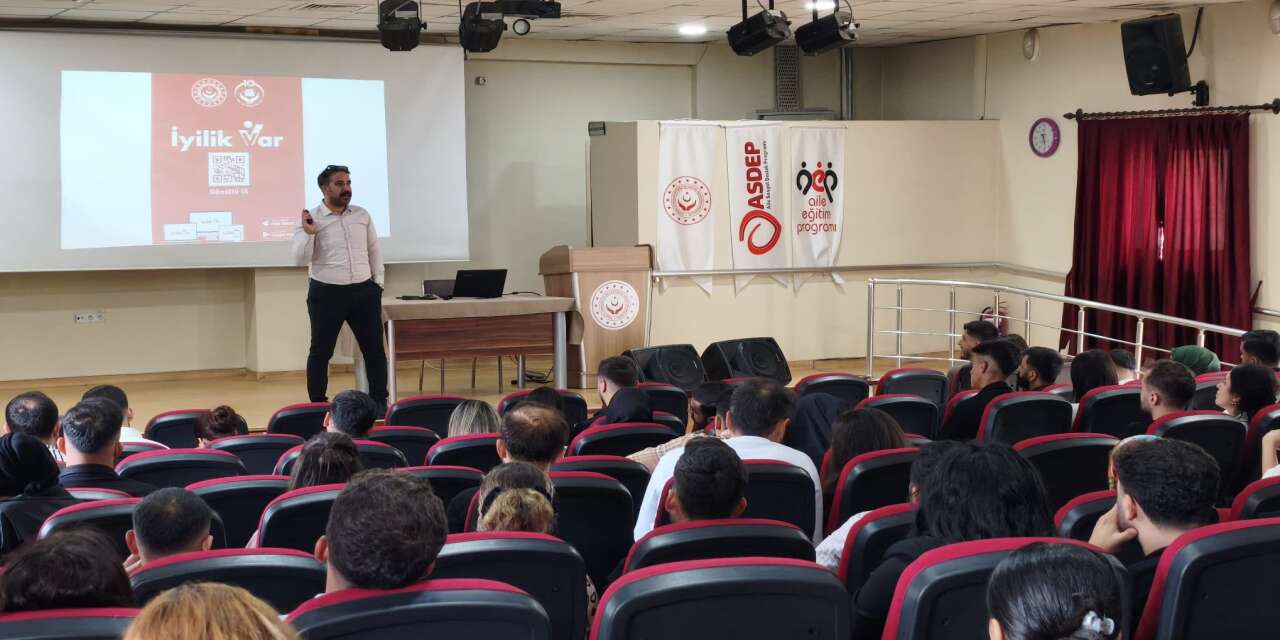 sirnakin-cizre-ilcesinde-evlenecek-genclerin-desteklenmesi-projesi-kapsaminda-basvuruda-bulunan-genclere-yonelik-egitim-calismalari-devam-ediyor