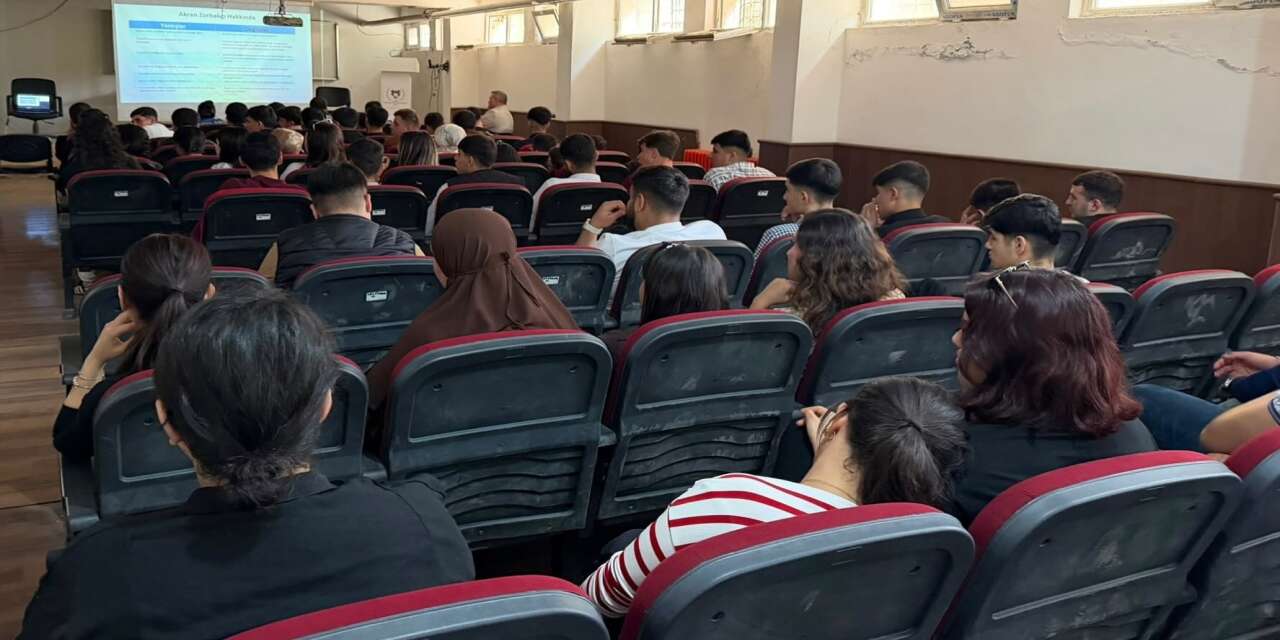 sirnakin-cizre-ilcesinde-guzel-sanatlar-lisesi-ogrencilerine-akran-zorbaligi-egitimi-verildi